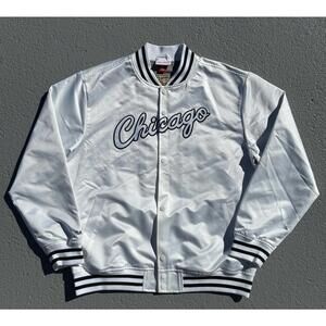 Mens Mitchell & Ness NBA Chicago Bulls Lightweight Satin Jacket Black White NWOT